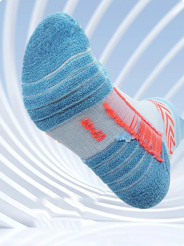 4 Pairs of Breathable and Quick-drying Professional Running Short Sports Socks