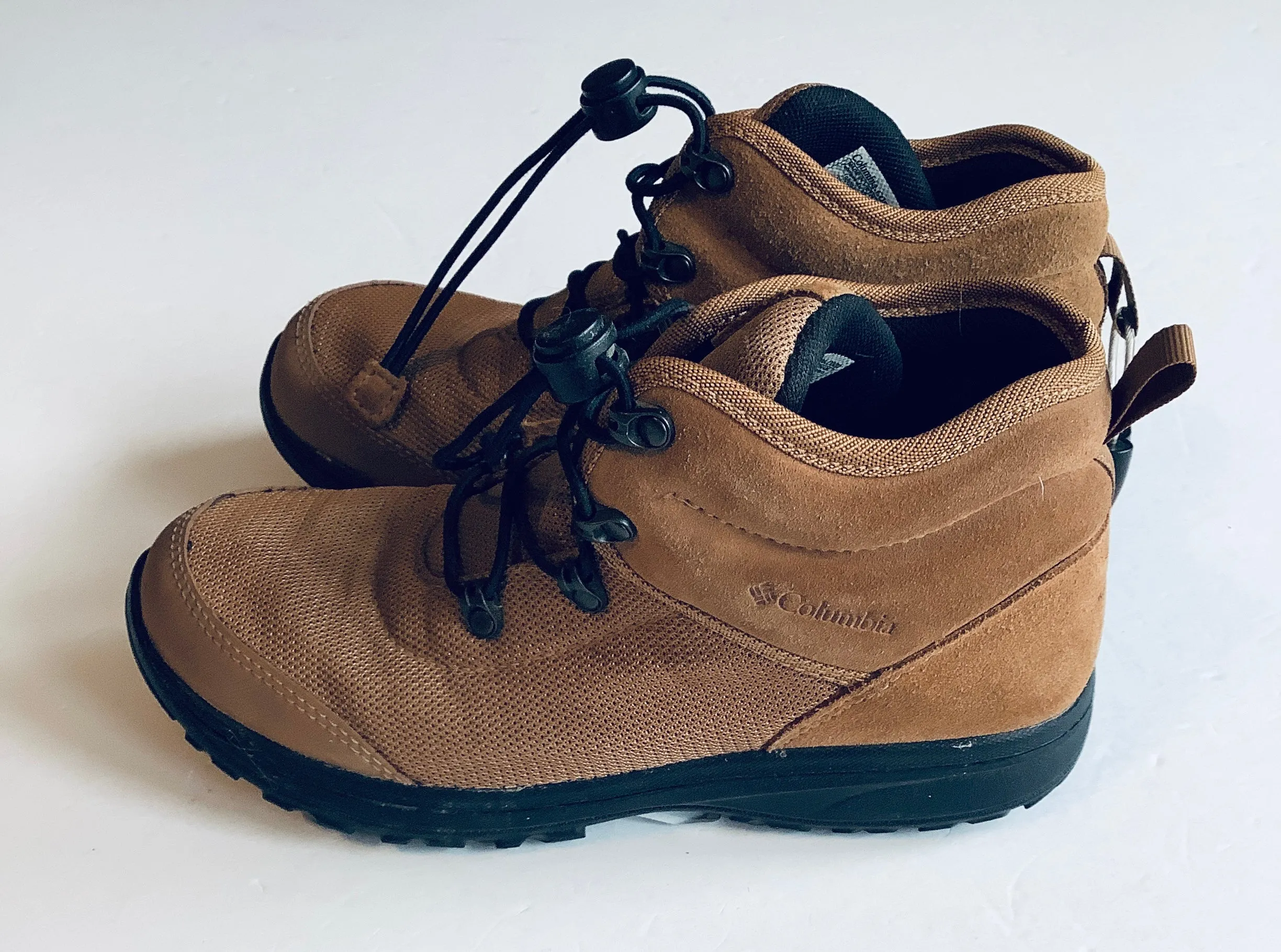 Boots Hiking By Columbia In Brown, Size: 6