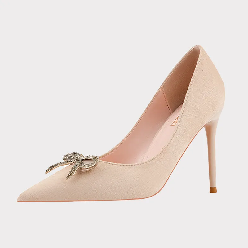 Bow-knot Pumps