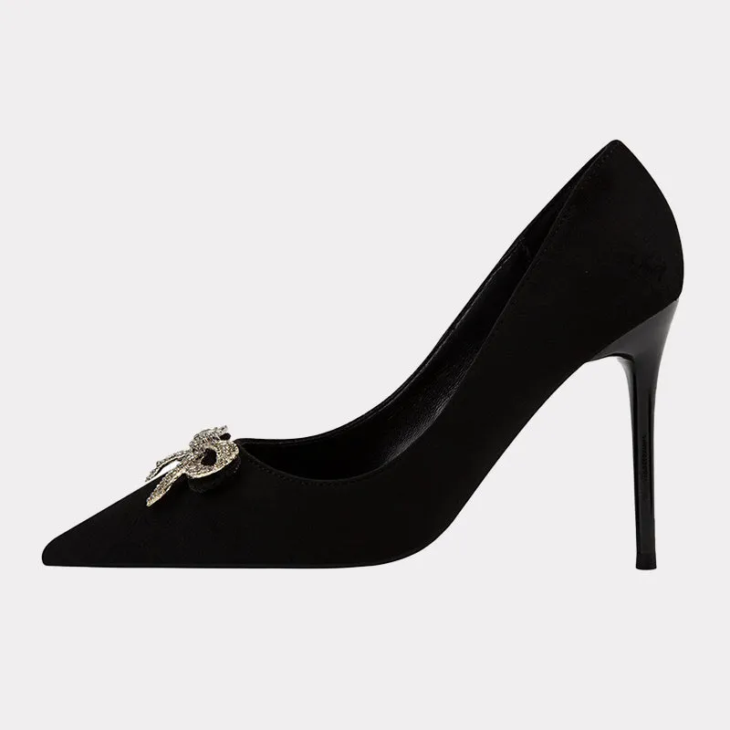 Bow-knot Pumps
