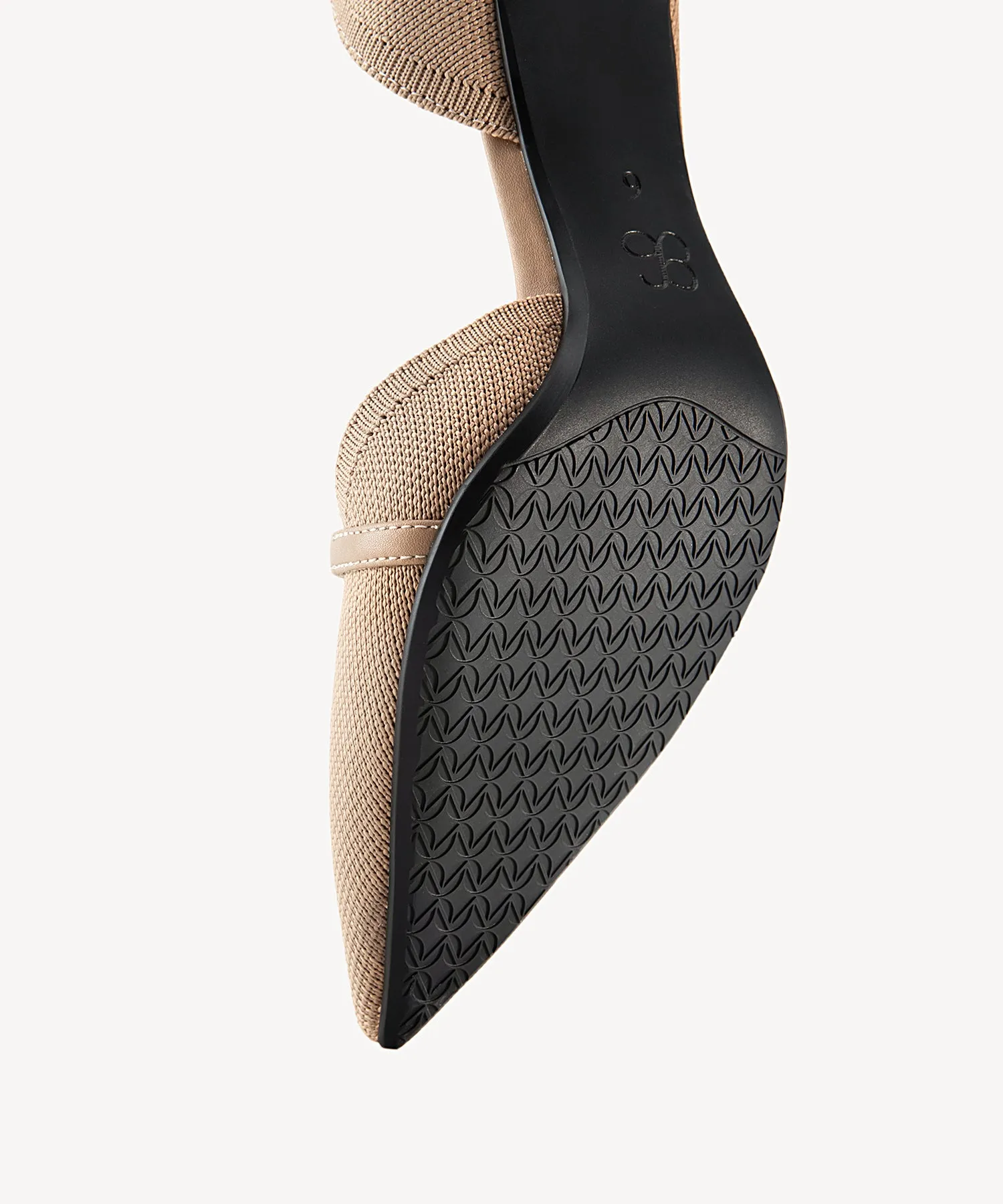 Minimalist Refined Pointed Toe Heeled Pumps
