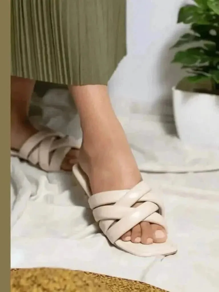 Pallid White Crossed Flats - Off White Flats